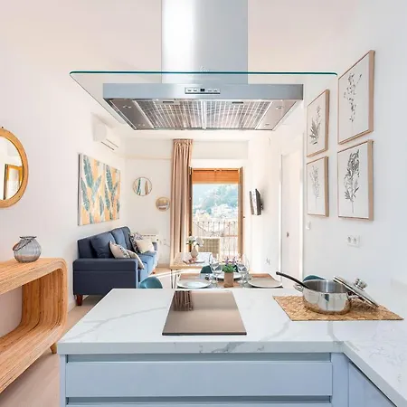 Genteel Plaza Nueva Apartment