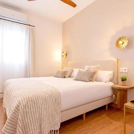 Genteel Plaza Nueva Apartment *