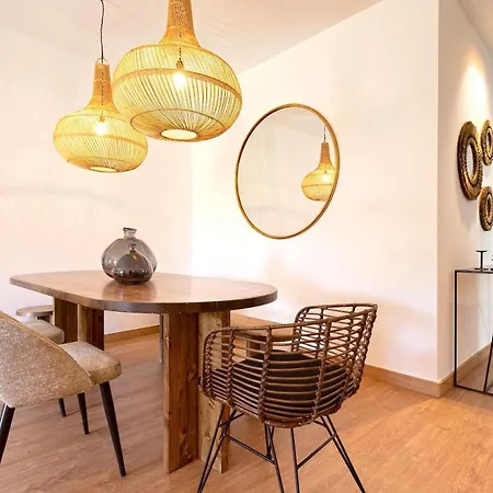 Apartment Genteel Plaza Nueva