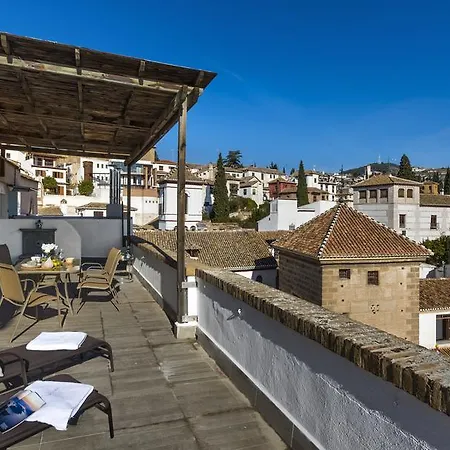 Genteel Plaza Nueva Apartment *